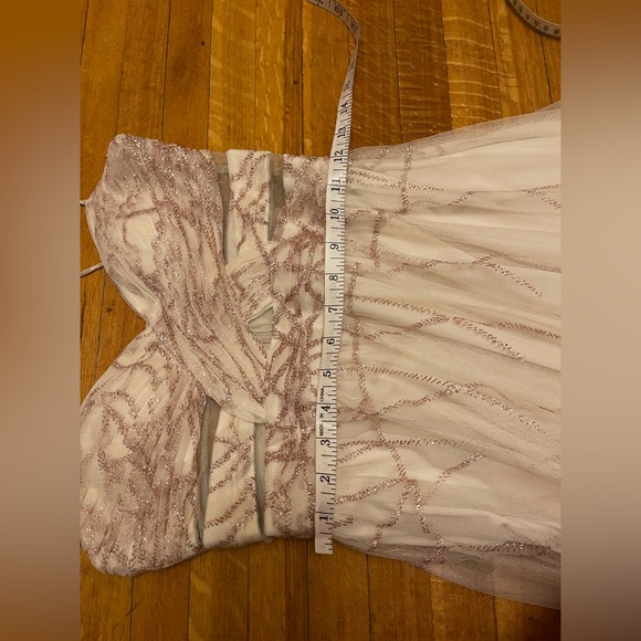 Evening gown size 5 - Picture 7 of 8